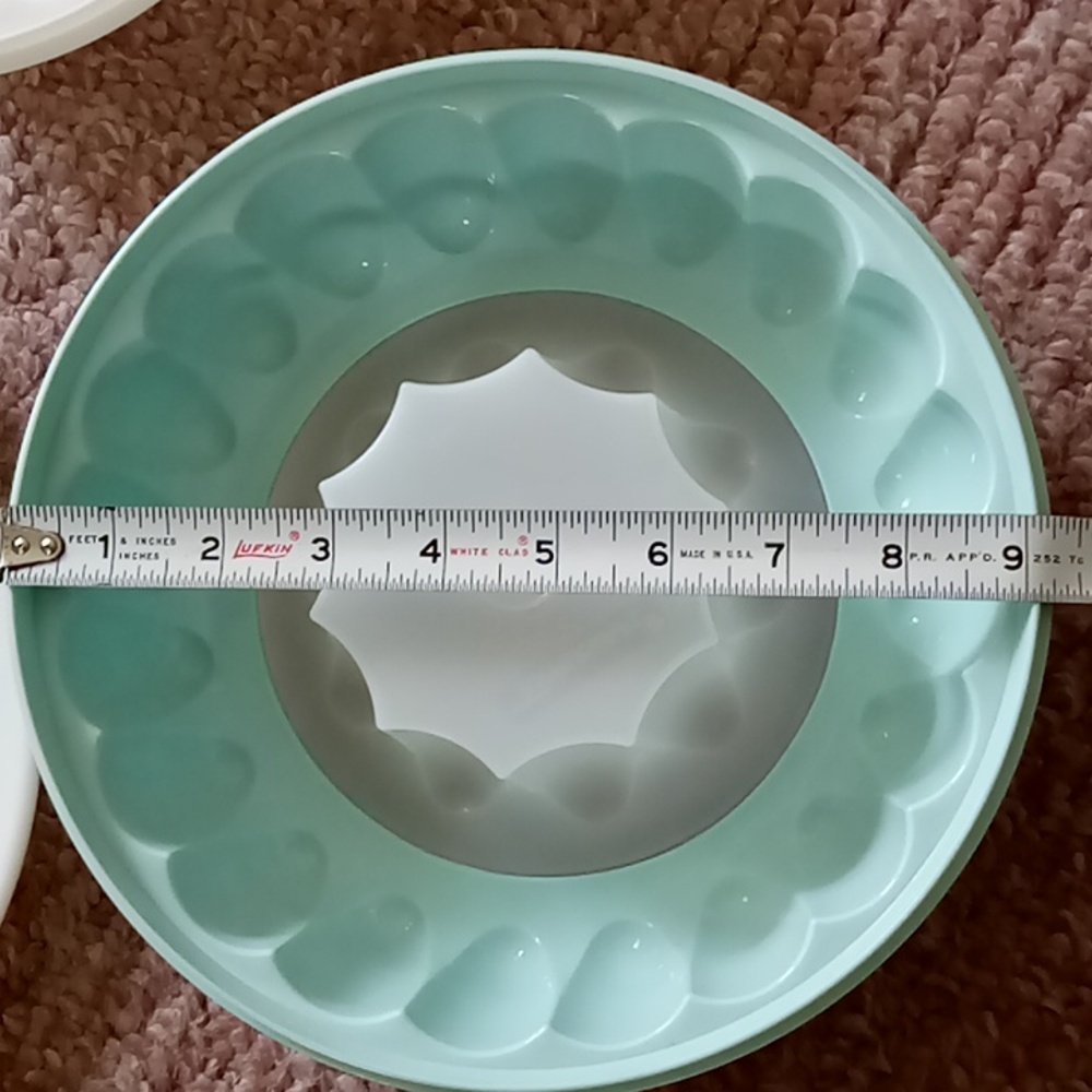 Vintage Tupperware jello molds - Picture 5 of 8